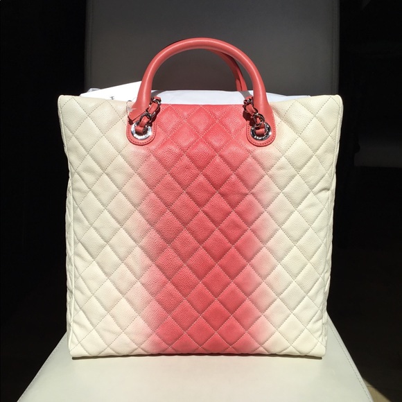 CHANEL Caviar Ombré Bag - Picture 2 of 7
